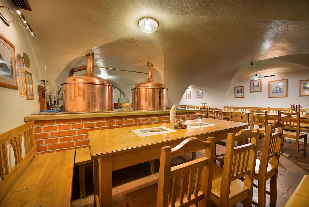 فندق U Medvidku-Brewery براغ المظهر الخارجي الصورة