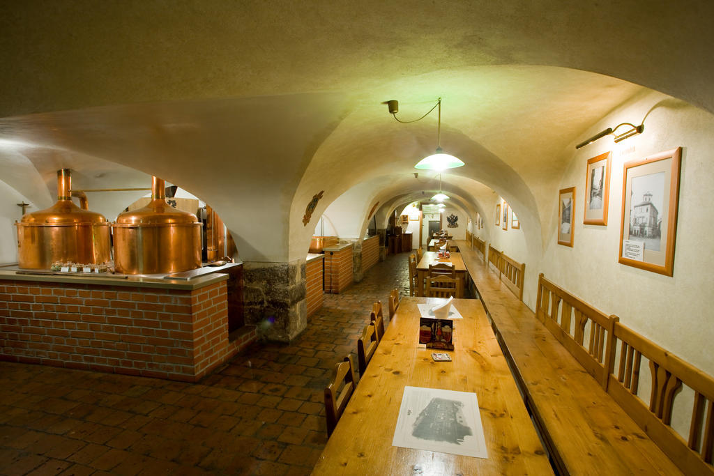 فندق U Medvidku-Brewery براغ المظهر الخارجي الصورة